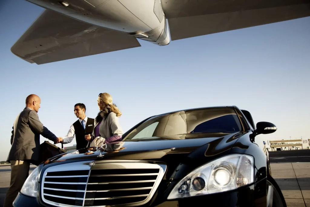 airport transfer chauffeur service in dubai - UAE Book A Car