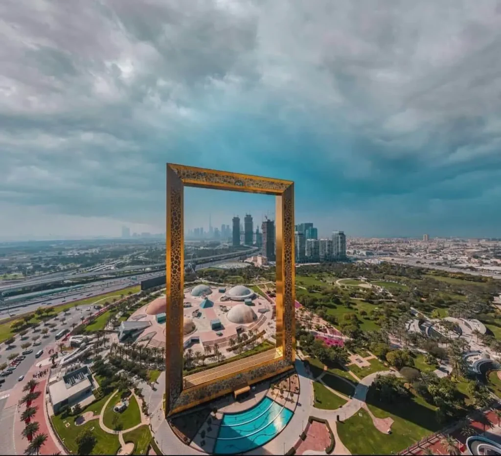 Unique Dubai Frame is the most picturesque & instagramable place in the dubai.